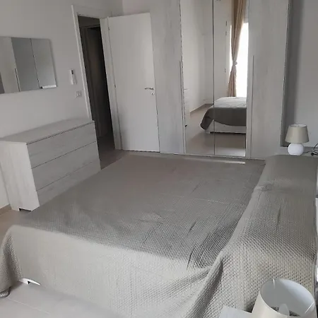 Emanuela Дом отдыха Порто-Чезарео