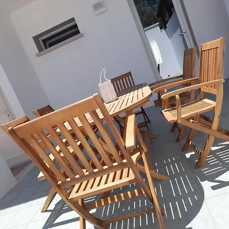 Holiday home Emanuela *